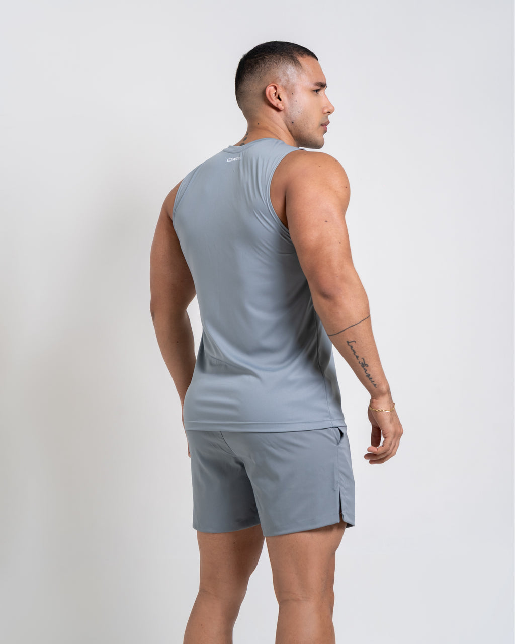 CAMISETA AERO - Dwell