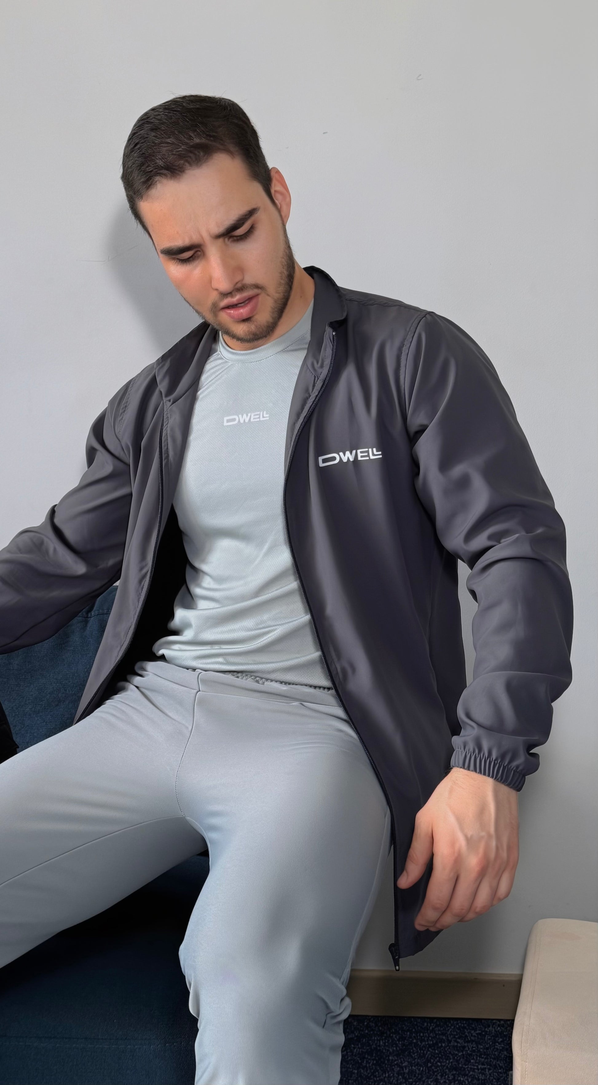 CHAQUETA DWELL BASIC